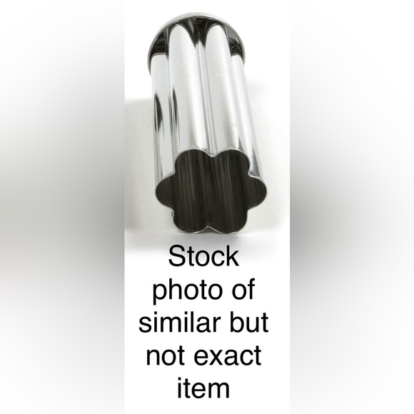 The Pampered Chef Scalloped Bread Tube 1565 NIP - Picture 5 of 7